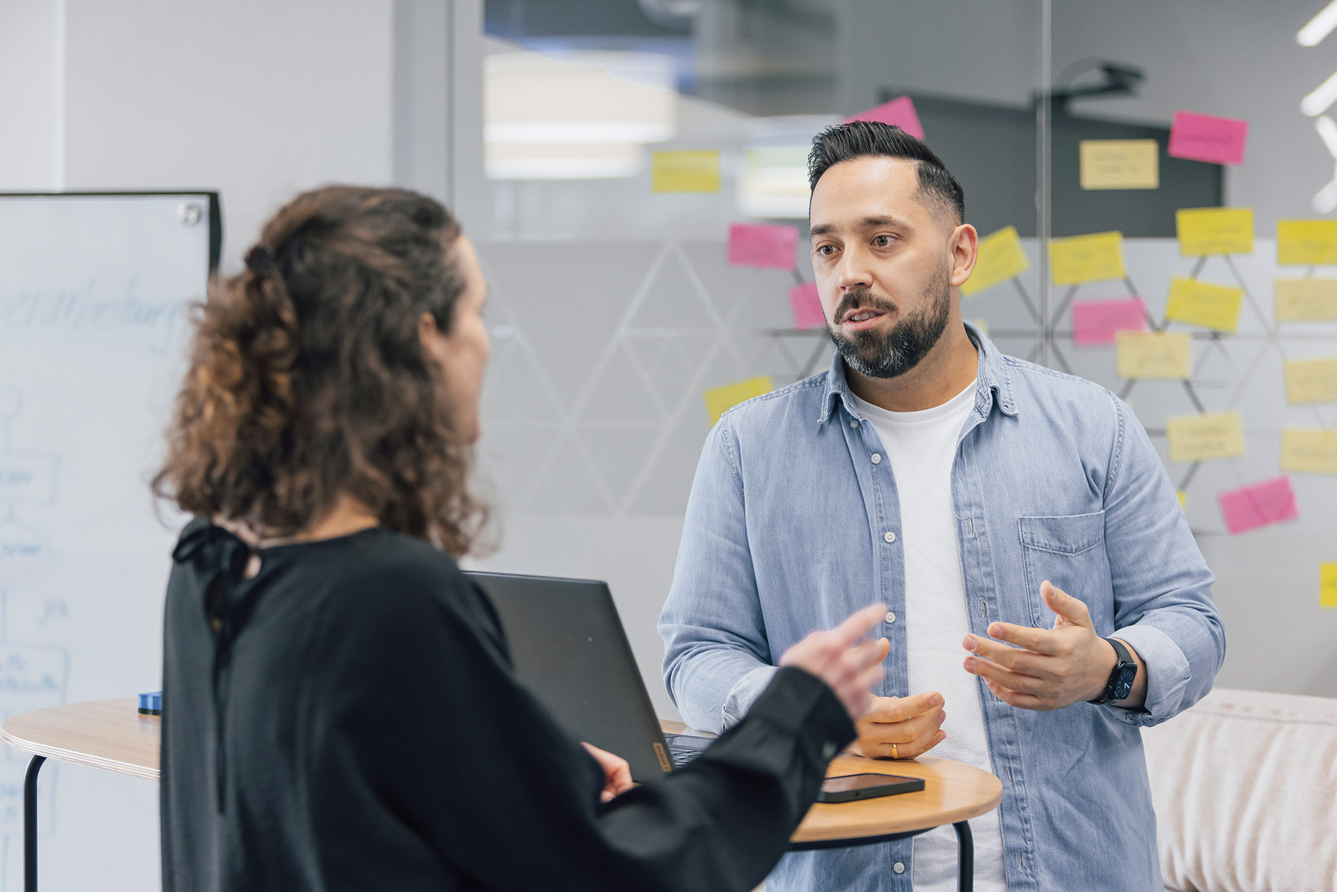 IT-Services_Projektleitung_Beratung.jpg IT-Services_Projektleitung_Beratung.jpg