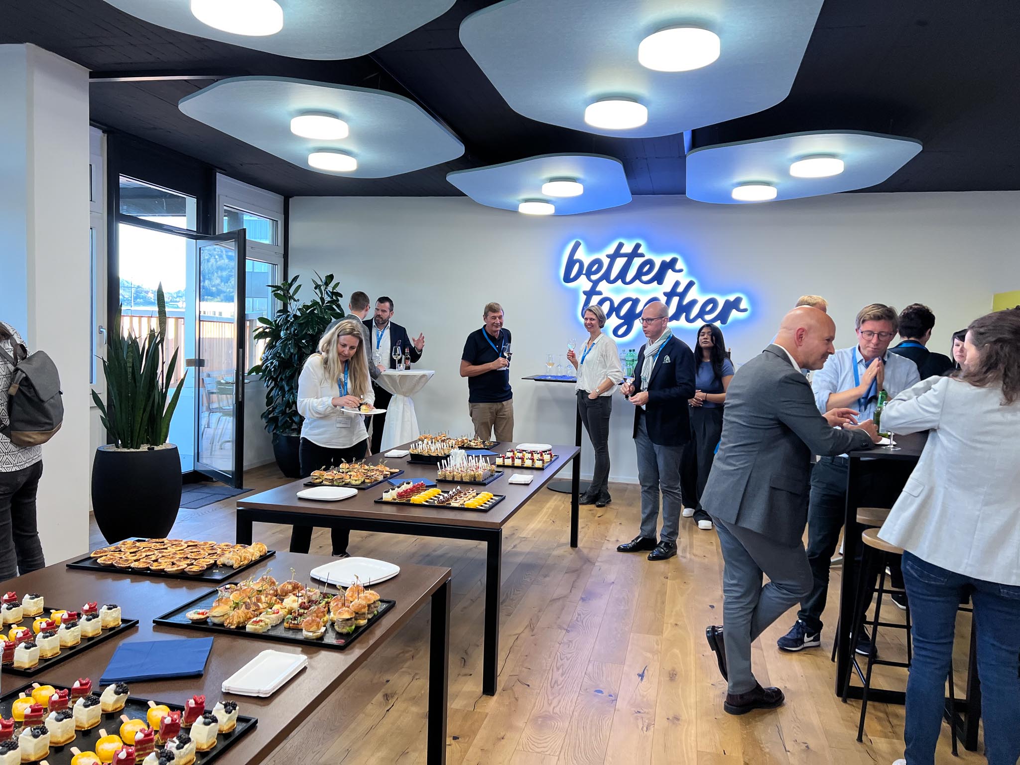 FIVE Talk - 2024-09-18 - Digitalisierung der Immobilienbranche - Evolution oder Revolution-3.jpg FIVE Talk - 2024-09-18 - Digitalisierung der Immobilienbranche - Evolution oder Revolution-3.jpg