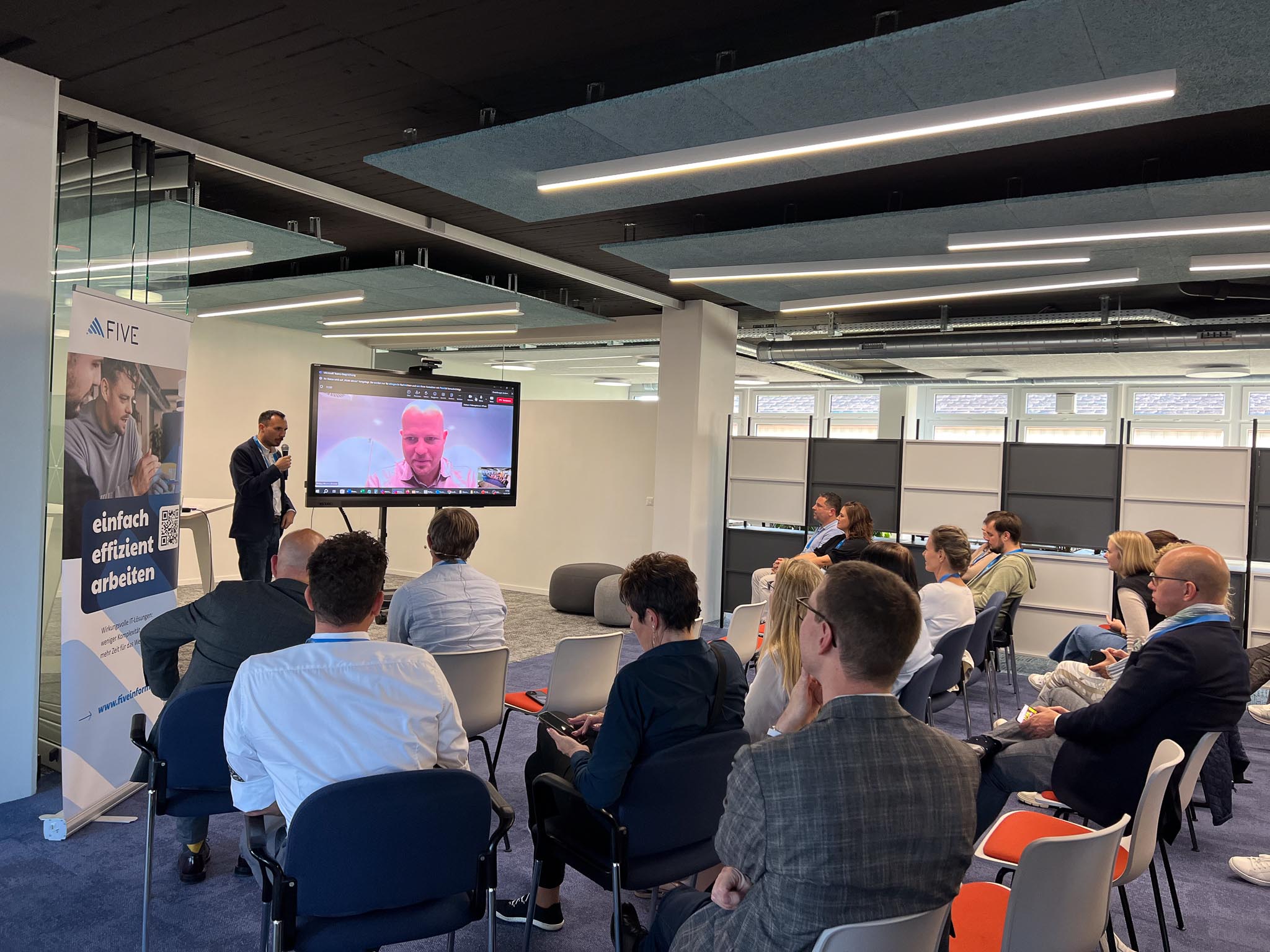 FIVE Talk - 2024-09-18 - Digitalisierung der Immobilienbranche - Evolution oder Revolution-6.jpg FIVE Talk - 2024-09-18 - Digitalisierung der Immobilienbranche - Evolution oder Revolution-6.jpg