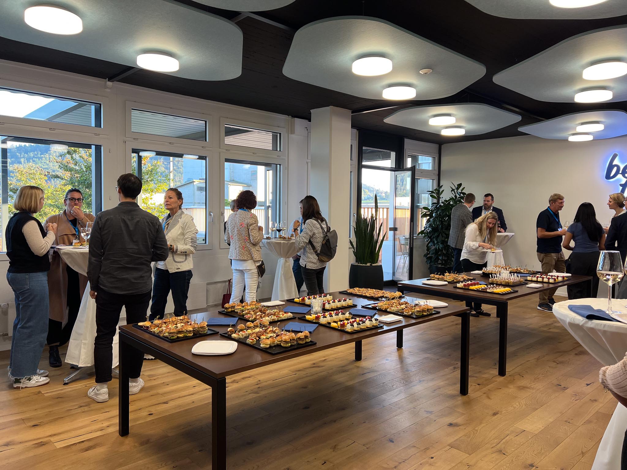 FIVE Talk - 2024-09-18 - Digitalisierung der Immobilienbranche - Evolution oder Revolution-8.jpg FIVE Talk - 2024-09-18 - Digitalisierung der Immobilienbranche - Evolution oder Revolution-8.jpg