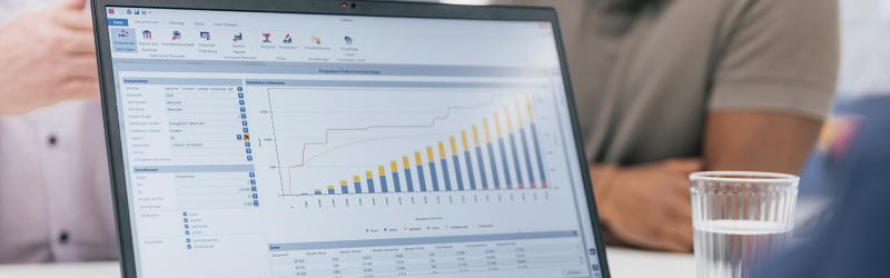 Softwarelösungen bei FIVE Informatik AG Softwarelösungen bei FIVE Informatik AG