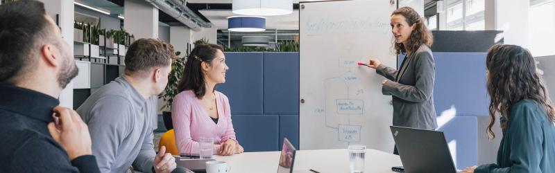 Automatisierte Prozesse - FIVE Informatik AG Workflow Tool FIVE Webflow - FIVE Informatik AG