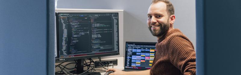 Dokumentenmanagement-Lösungen - FIVE Informatik AG Dokumentenmanagement-Lösungen - FIVE Informatik AG